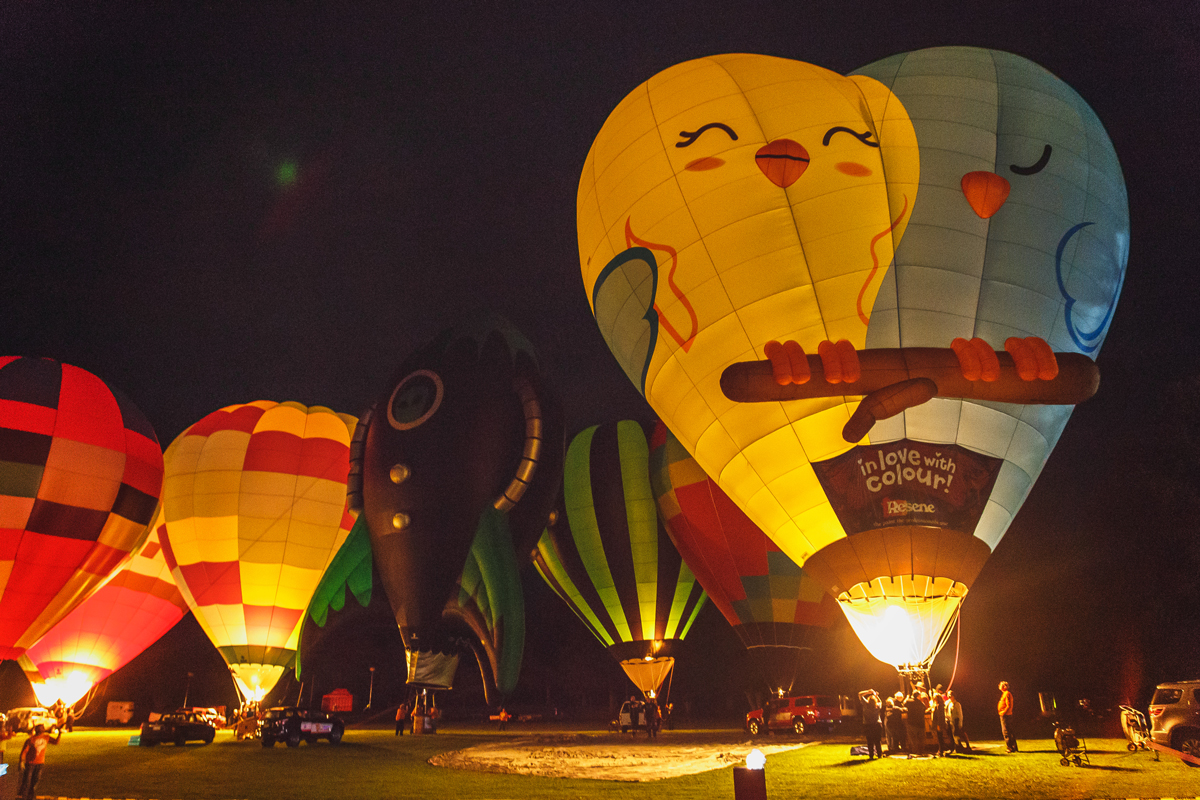 thestylejungle-New-Zealand-Hamilton-Balloons-over-Waikato-Zuru-Night-Glow